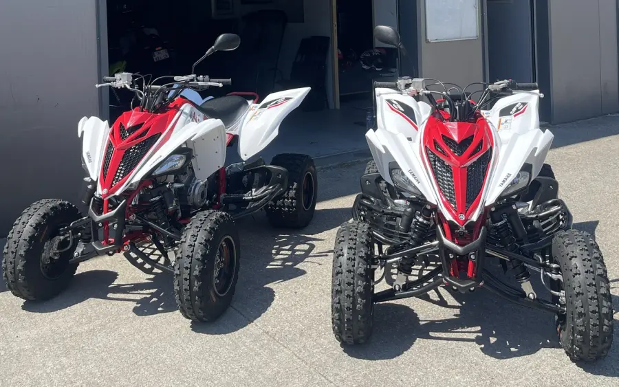 Deux quads Raptor 700 proposés en location par Auto Francilien
